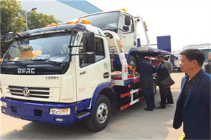 港北区汽车道路救援拖车价格